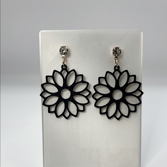 Handmade Jewelry - Black Floral Earrings